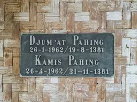 Plang Bekas Rumah Tua/Pajangan Hiasan Dinding Antik