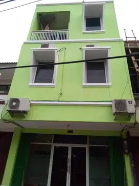 RUKO 3 Lantai TERAWAT SIAP PAKAI, FURNISHED - TANPA PERANTARA