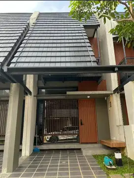 JUAL MURAH!SISA 1 Rumah Fleekhauz 1 BSD siap huni