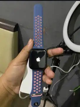 Apple watch series 8 45mm