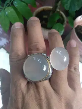 Batu Bacan Obi Bahan Bacan Obi Putih Lawasan.