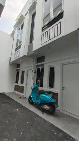 Di Jual Rumah Bagus 2 lantai di Kebon Kosong Kemayoran