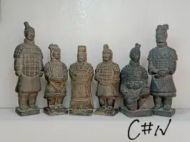Borongan patung terakota