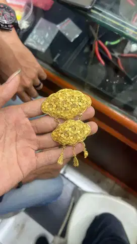 Terima jual beli emas dan berlian dengan harga tinggi