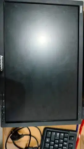 DIJUAL MONITOR LENOVO - THINK VISION Model: 1453-HB1