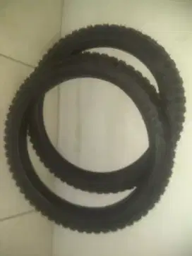 Ban Luar sepeda Kenda New 16 x 1.75 timbul hitam 1 pcs Kenda