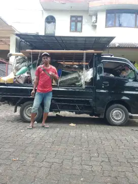 Menerima segala jenis barang bekas, bongkaran gudang kantor.