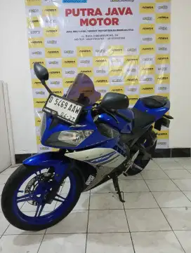 Yamaha R15 v2 2016 mulus cash & kredit