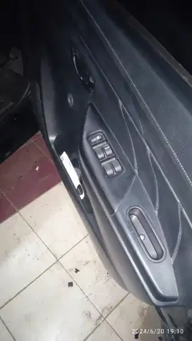 Power window Vios limo