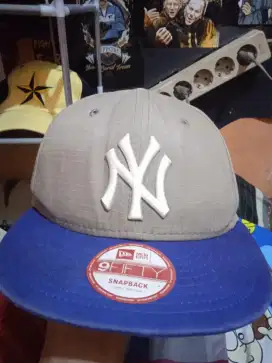 Topi new era colab mlb