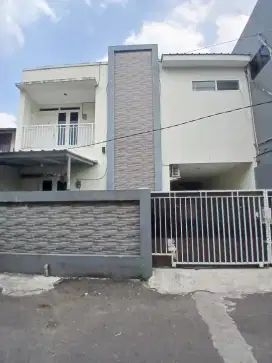 Kontrakan kamar mandi dalam