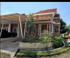 DISEWAKAN RUMAH HOEK BERSIH Perumahan Adress Cibubur