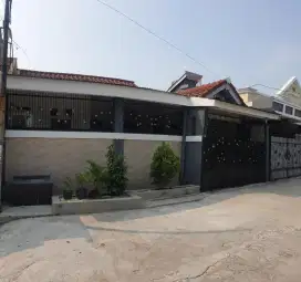 Jual Rumah Baru Selesai Renovasi Dalam Cluster Harapan Indah, Bekasi