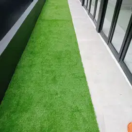 Taman Indoor dengan rumput sintesis