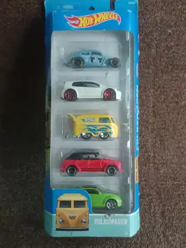 Hot Wheels Diecast Volkwagens 5 Gift Pack