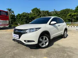 Honda HRV 1.5 E Bensin-AT 2015 Putih WXI