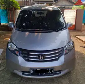 Honda Freed 2012 Bensin