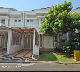 Rumah Lebar 9 Dekat Mall di Cluster Vernonia, Summarecon Bekasi