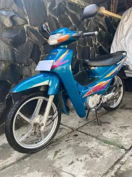 Honda supra biru