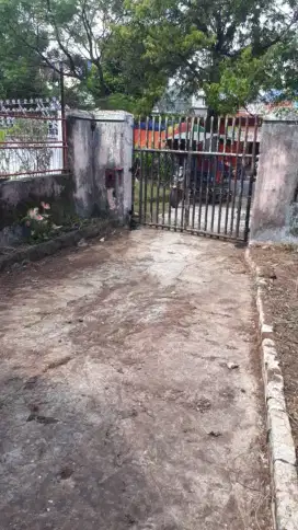 Jual rumah hitung tanah di nganjuk jawa timur. Jalan raya