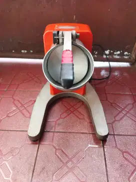 Mesin es serut merk maestro