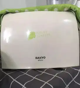 Pemanggang Roti/Toaster Sanyo