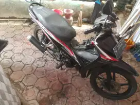 Sepeda motor revo