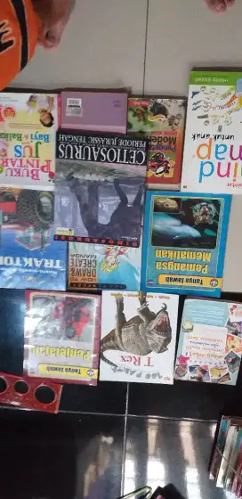 Buku ilmu pengetahuan anak