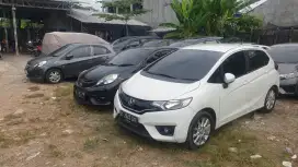 rentcar rental sewa mobil matic termurah jakarta depok lepas kunci