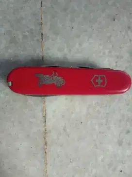 Pisau victorinox