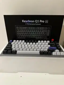 Keychron Q1 Pro Mechanical Keyboard Like New (with box)