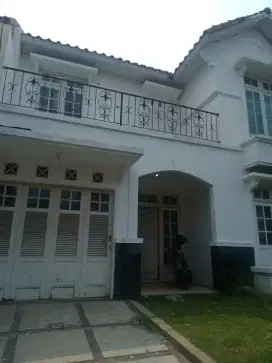 Dijual rumah murah di Legenda Wisata Cibubur