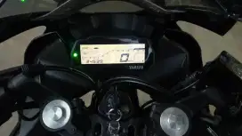 Di Jual Yamaha R15 V3 Tahun 2019 Akhir harga 21 Jt Nego