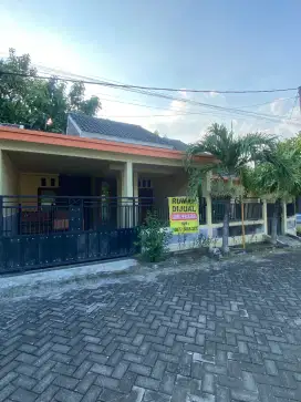 Di jual rumah daerah perumahan