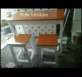 Meja makan simple