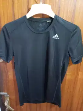 Kaos Lari Adidas Original Run Tee