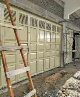 Pintu lipat garasi dan ruko bahan galvanis anti karat bergaransi