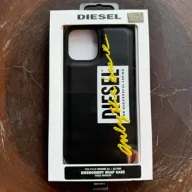 Case HP iPhone 12 / 12 Pro Diesel Embroidery Black BNIB