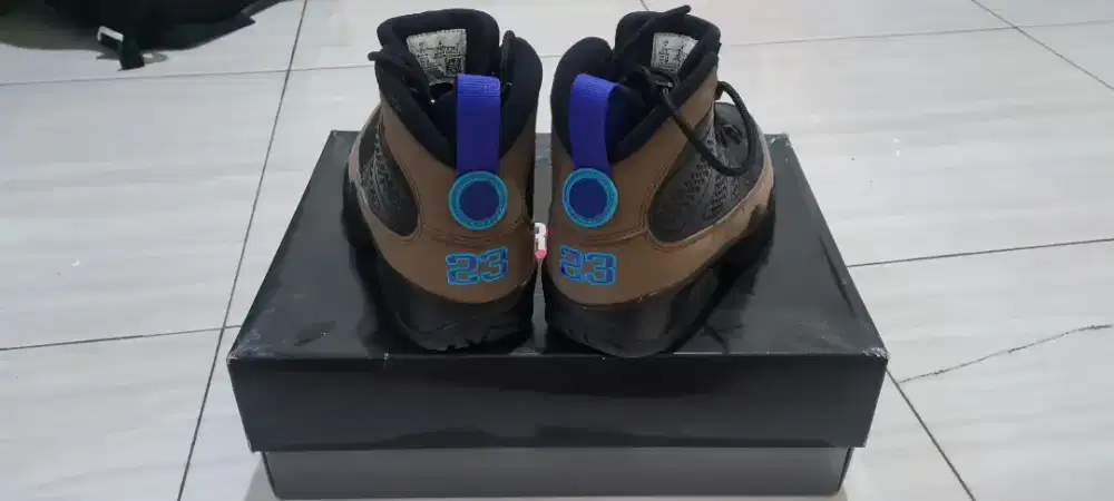 sepatu basket Nike Airjordan 9 Retro size 40