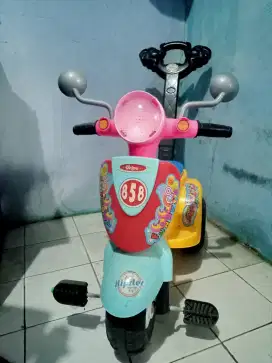 Vespa anak/sepeda roda 3