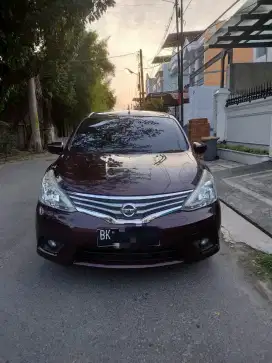 Grand Livina 1,5 XV M/T 2014