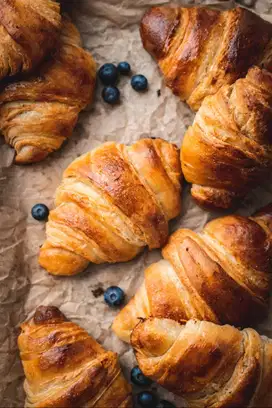 Croissant, roti méwah Pêrancis @30gram X 16 biji