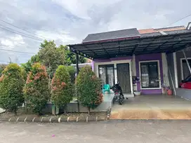 DIJUAL URGENT, MURAH RUMAH HOOK SIAP HUNI DI KRR BOGOR