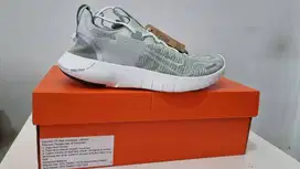 Sepatu Running Nike Wanita Next Nature 5 - Size 40 -Original Nike