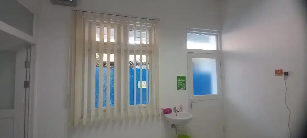 Horden Kantor AL Shafeeza Decor Medan Vertical Blind Minimalis