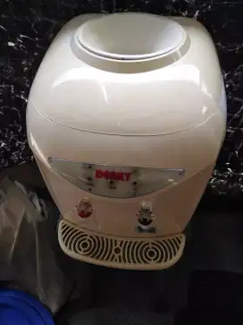 Dispenser air galon