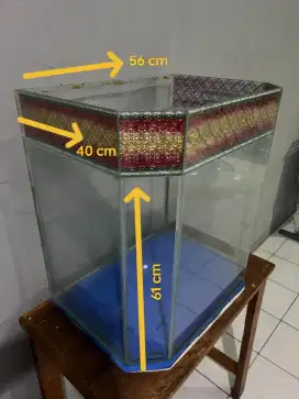 Aquarium full kaca