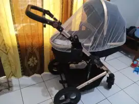 Stroller Pliko elegante hitam