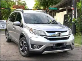 Kaca film mobil panggilan