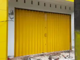 Folding gate rolling door